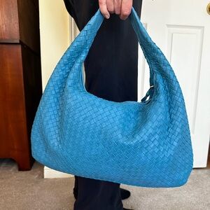 Bottega Veneta Blue Intrecciato Woven Leather Large Veneta Hobo Bag